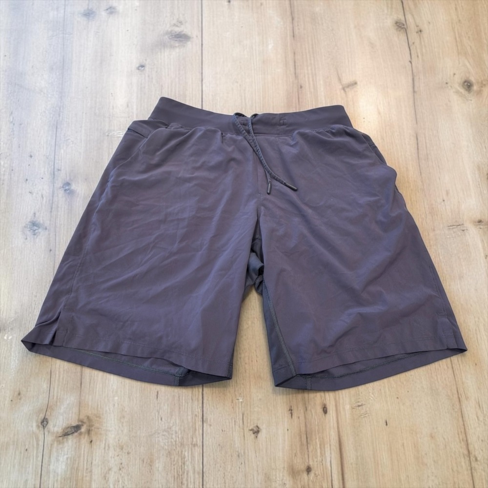 Lululemon Athletic Shorts Mens L Dark Purple Drawstring 9 Inseam T.H.E. Short